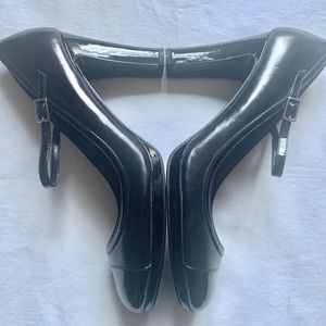 Black leather Ralph Lauren Mary Jane heels, Size 11